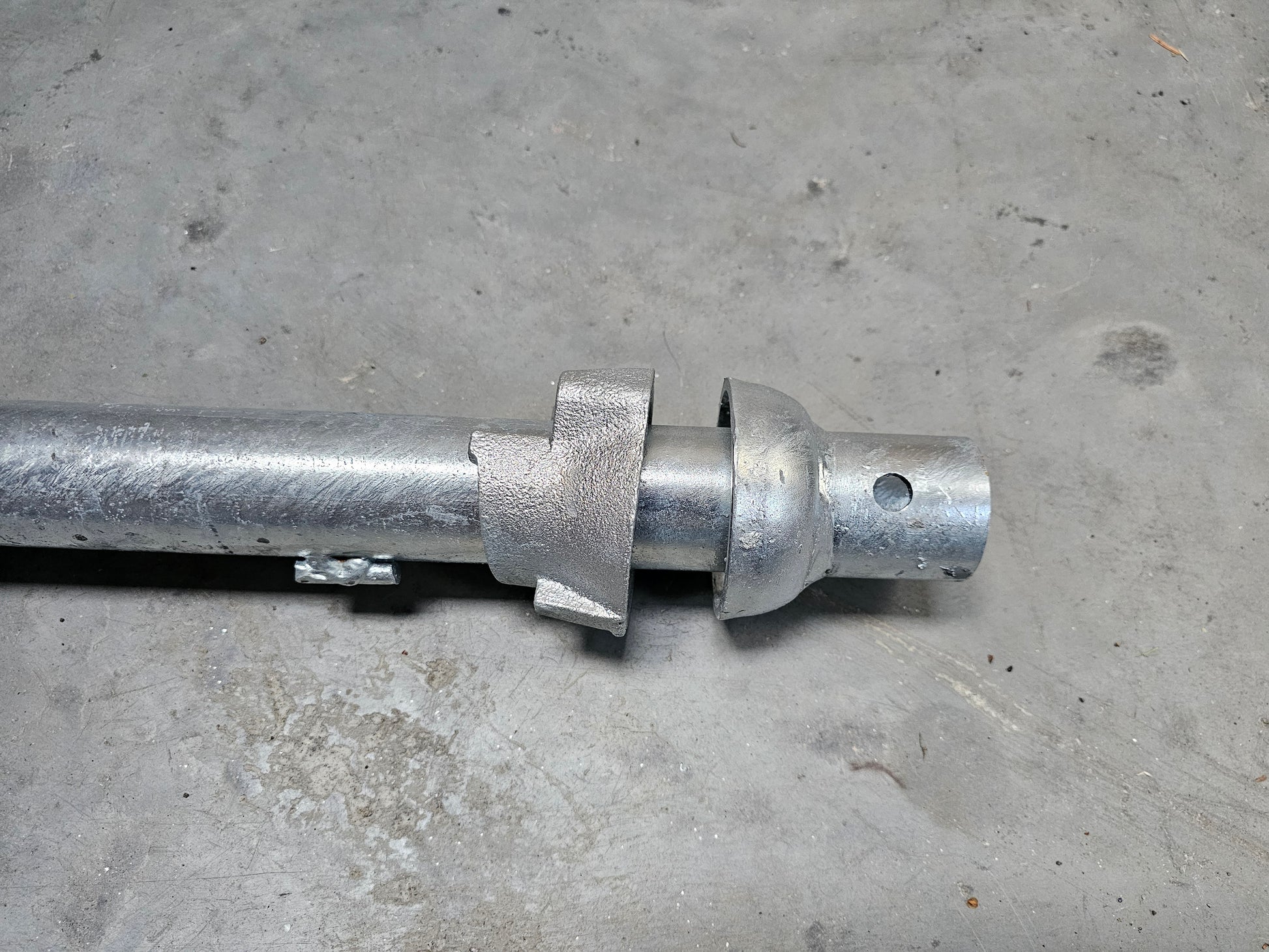 Cuplock Standard with Spigot - 2.0m
