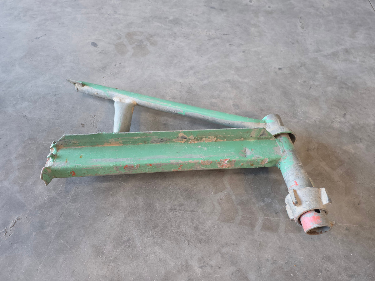 Cuplock 2 Board Omega Hop Up Bracket - used